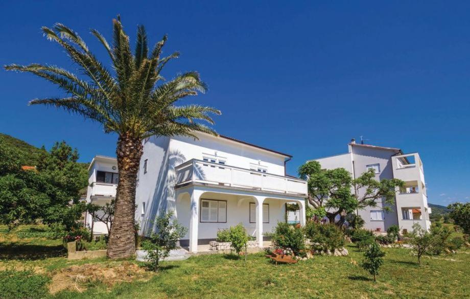 Apartments 501 - Spacious And Bright Apartment On Island Of Rab Rab Town Exterior photo
