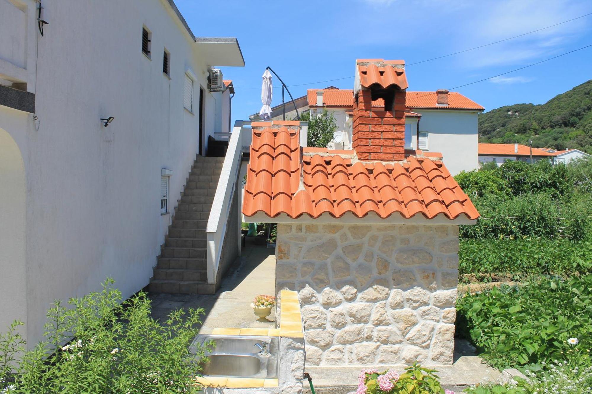 Apartments 501 - Spacious And Bright Apartment On Island Of Rab Rab Town Exterior photo